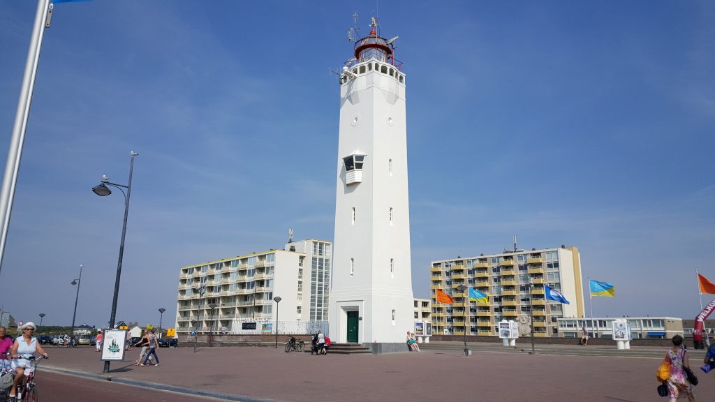 Der weiße Leuchtturm in Noordwijk