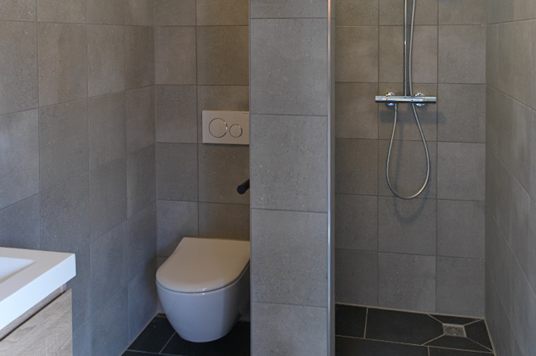 Badkamer studio Huur stortdouche studio